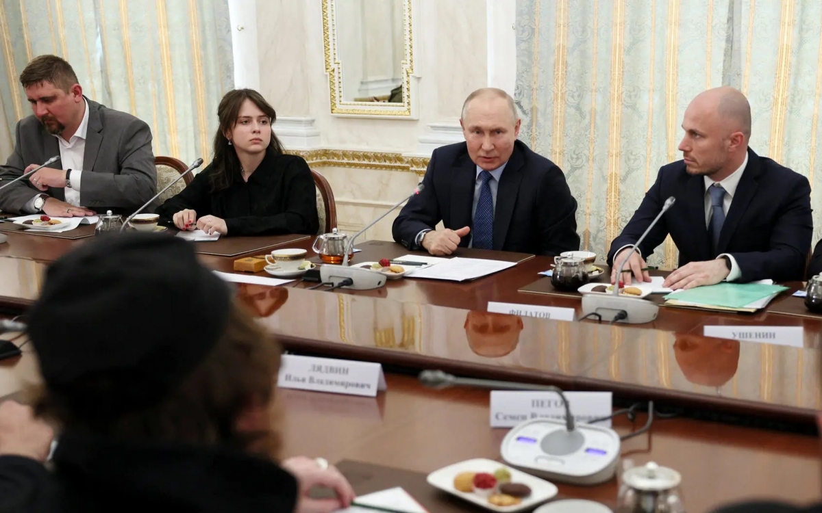 Tổng thống Putin tuyên bố không cần thiết quân luật trên toàn lãnh thổ Nga